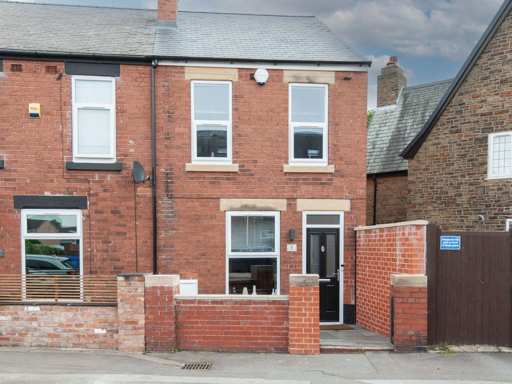 3 bed semidetached house for sale in Newbold Back Lane, Chesterfield