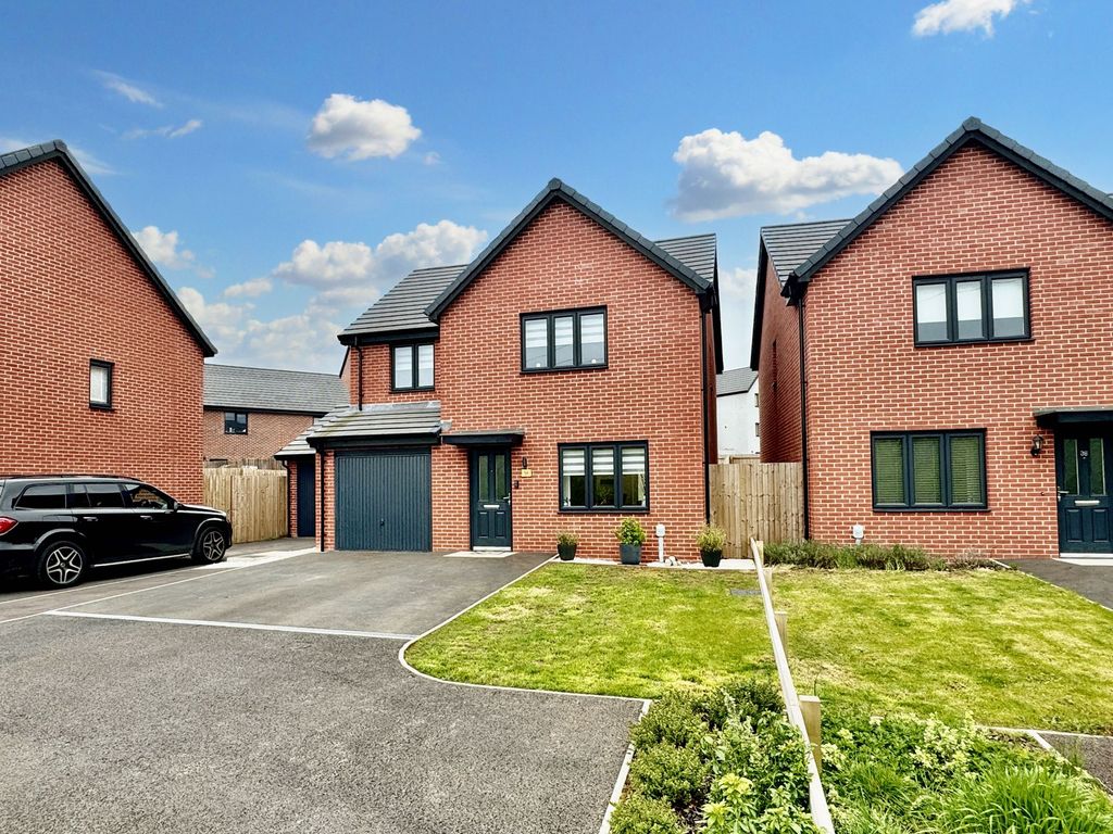 4 bed detached house for sale in Rhodfa Leonard, Old St. Mellons CF3, £