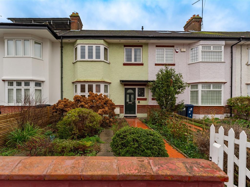 3 bed terraced house for sale in Niagara Avenue, London W5, £895,000 Zoopla