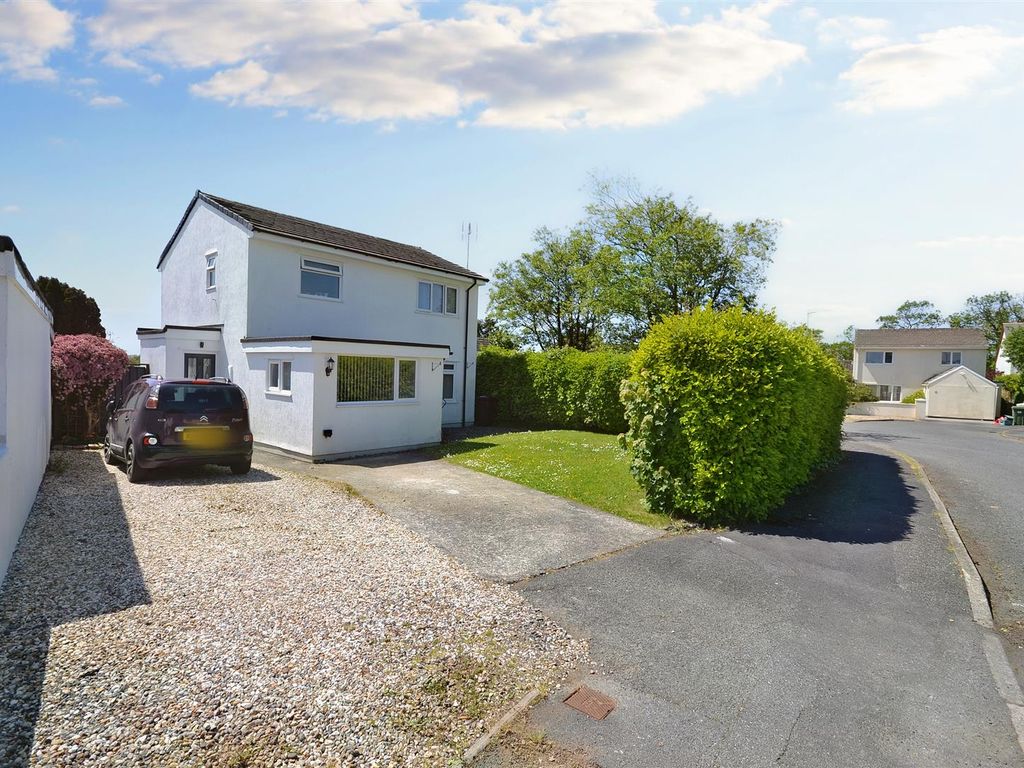 3 bed detached house for sale in St. Leonards Avenue, Crundale