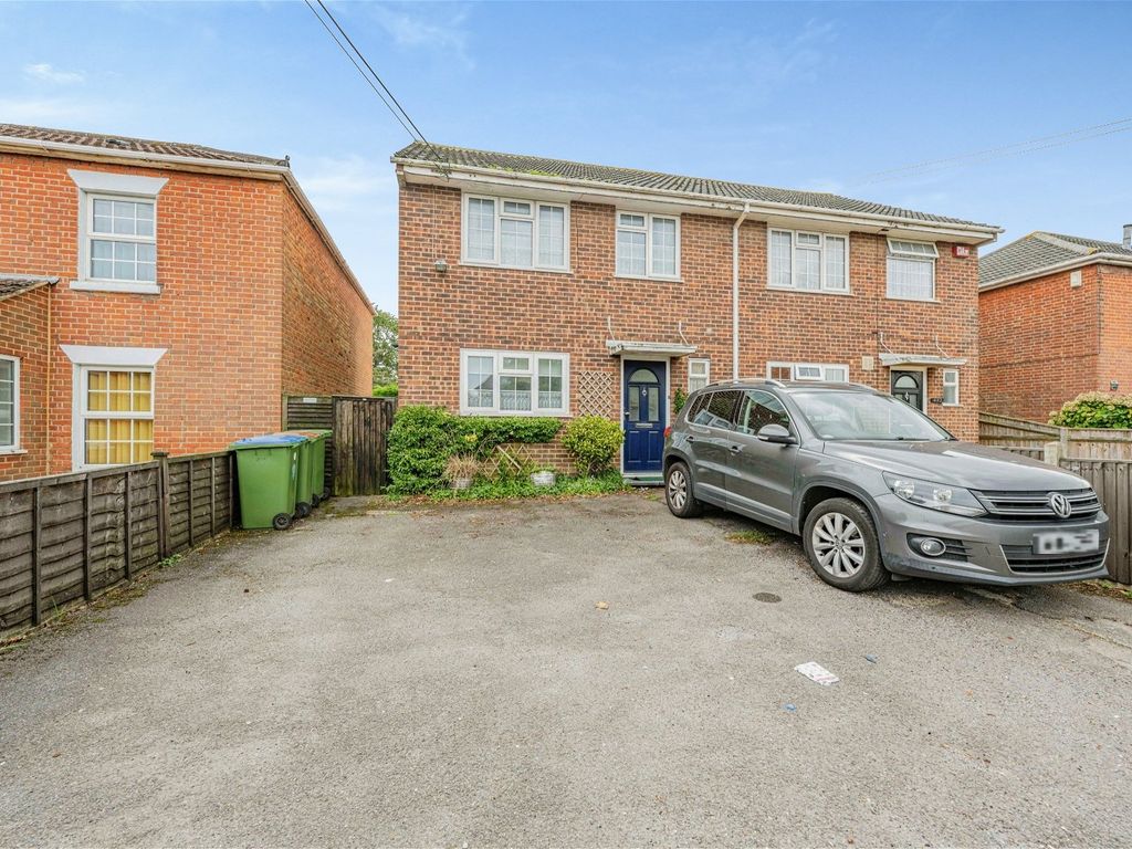 3 bed semidetached house for sale in Portsmouth Road, Sholing