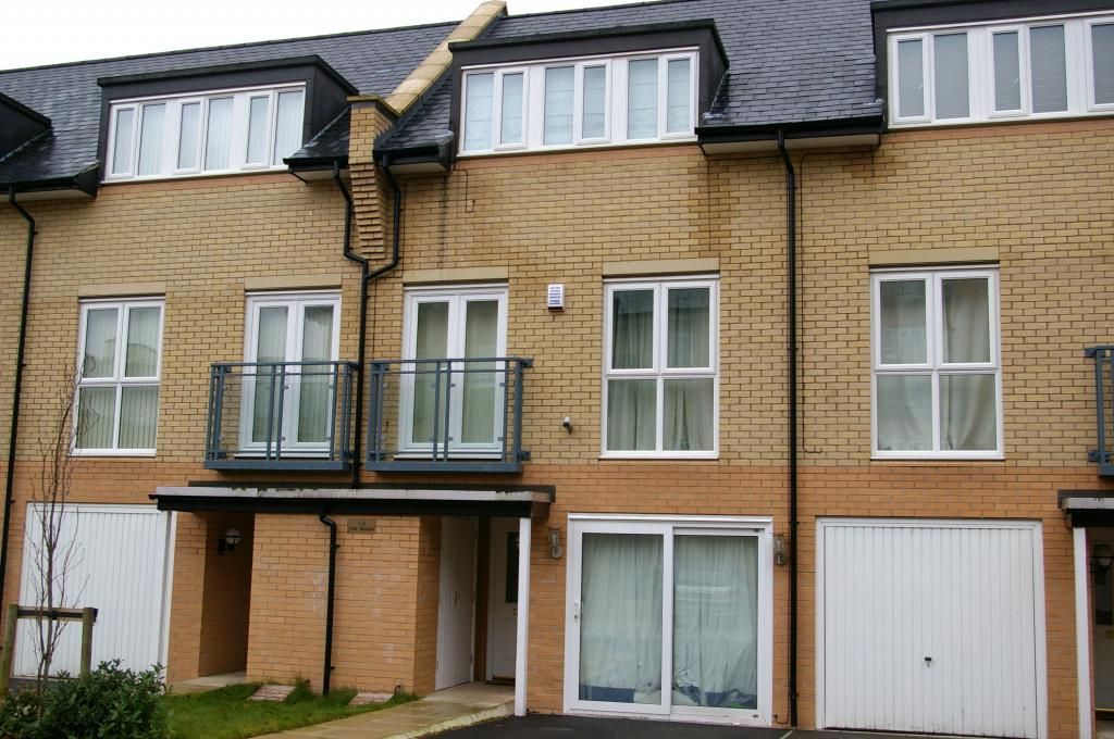 Room to rent in The Terrace, Romsey Town CB1 Zoopla