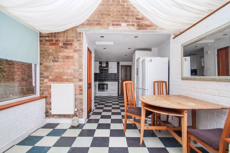 4 bed detached house to rent in Pine Road, Winton, Bournemouth BH9, £