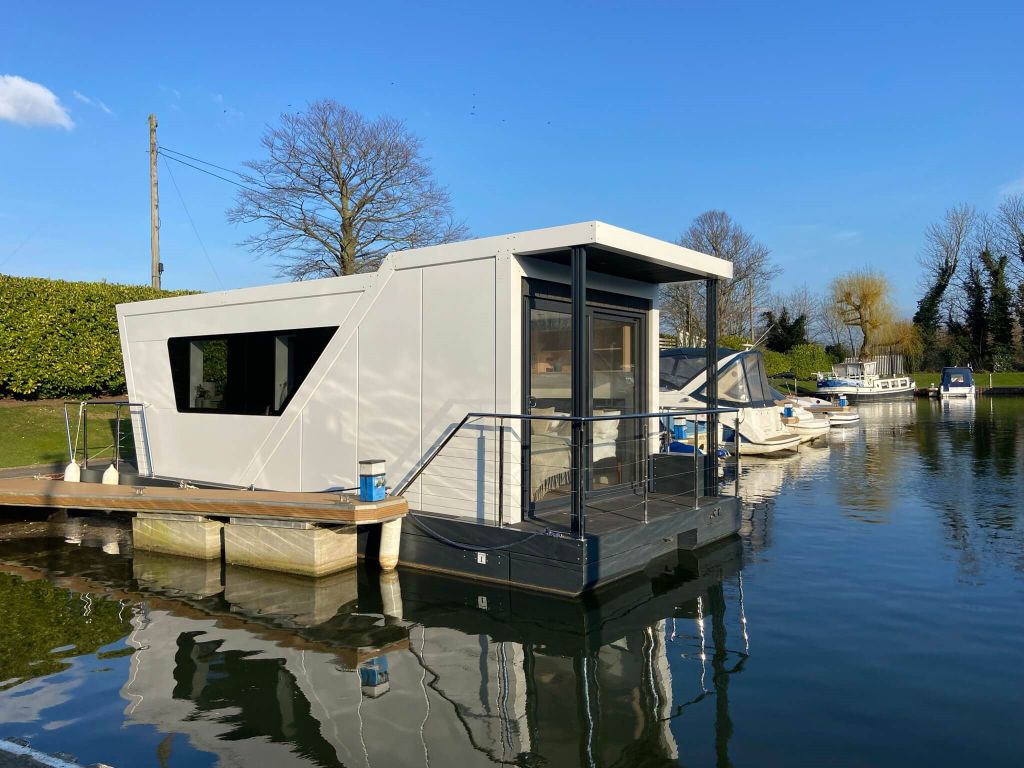 Bates Wharf Marine Bridge Road Chertsey KT16