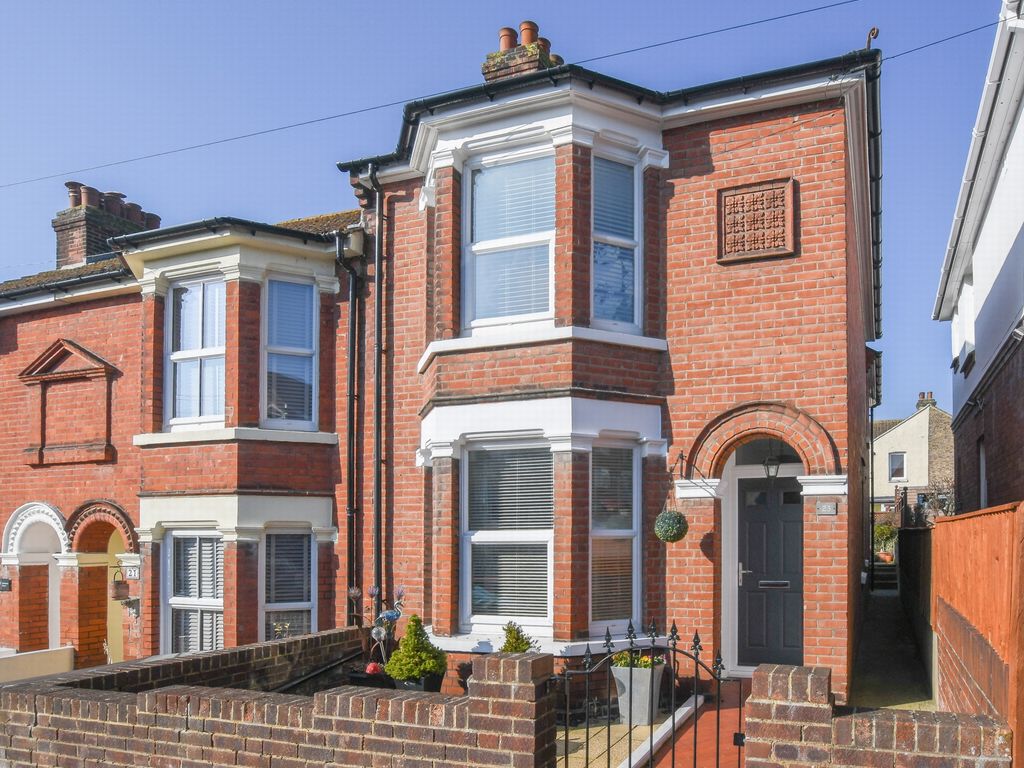 3 bed end terrace house for sale in Stanhope Road, Dover CT16, £280,000