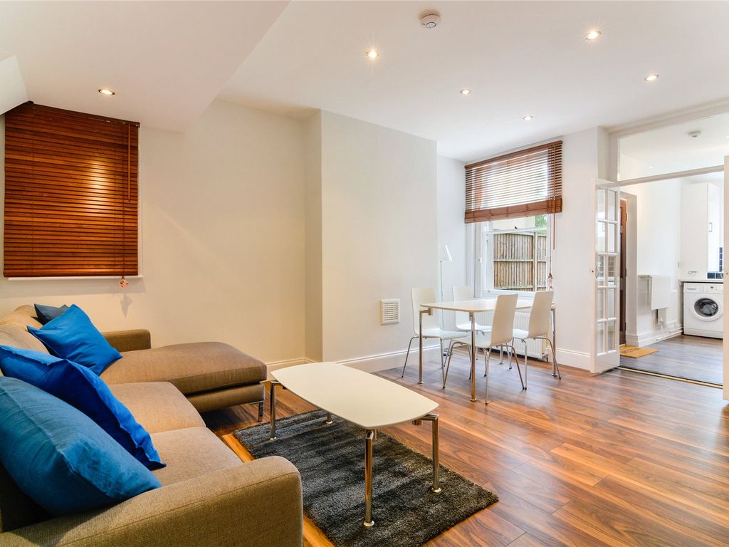 3 bed flat to rent in Palace Road, Streatham Hill SW2 Zoopla