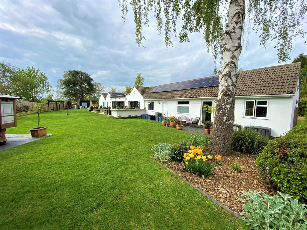 5 bed bungalow for sale in Blacksmith Lane, Prestbury, Cheltenham, Gloucestershire GL52 Zoopla