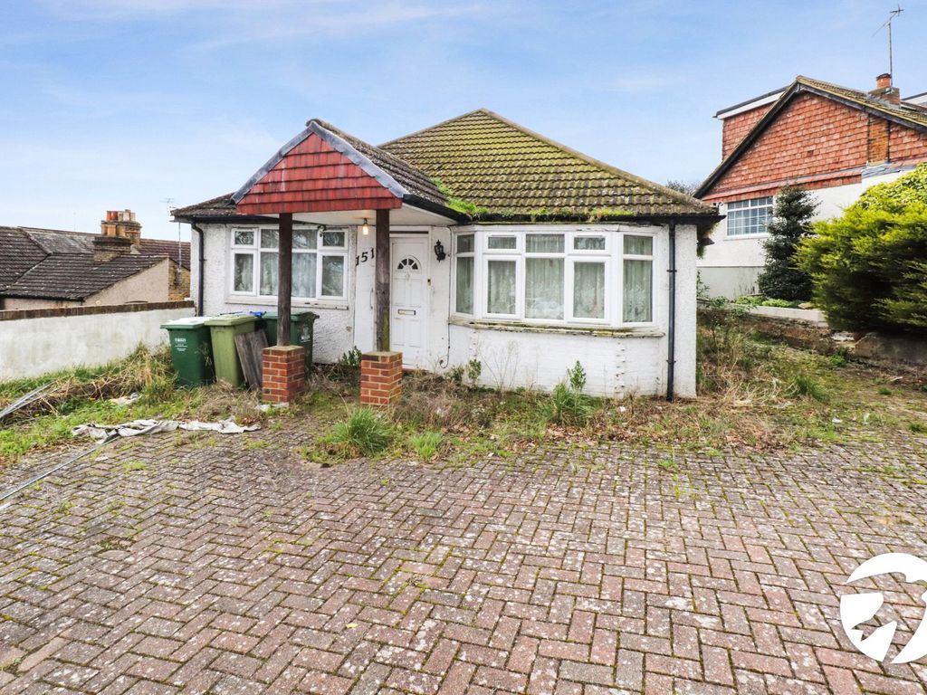 2 bed bungalow for sale in Erith Road, Belvedere DA17, £375,000 Zoopla