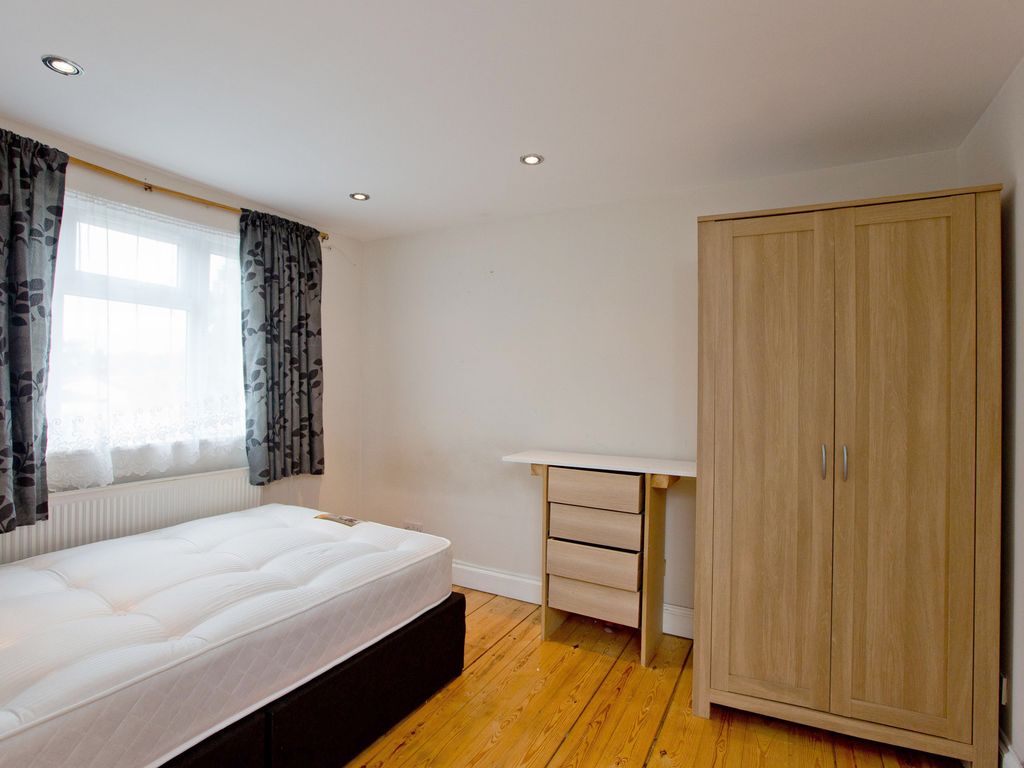 Room to rent in Talbot Road, Forest Gate, Stratford E7 Zoopla