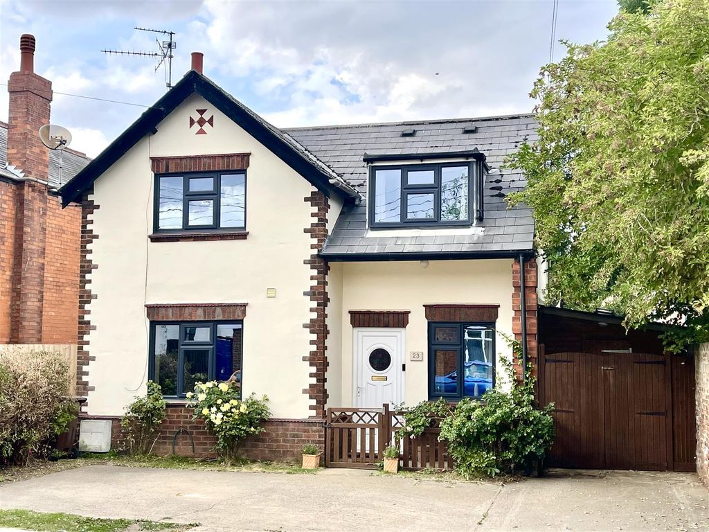 4 bed detached house for sale in Knight Street, Pinchbeck, Spalding