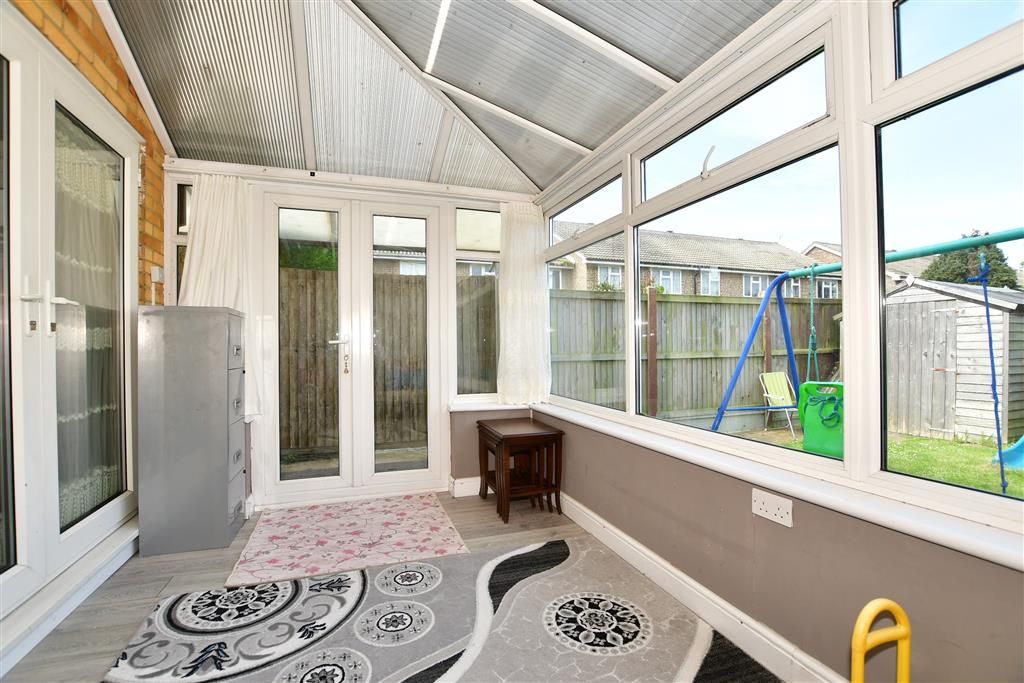 3 bed end terrace house for sale in Irvine Drive, Margate, Kent CT9, £