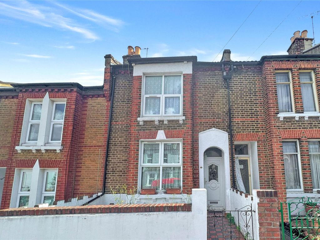 2 bed terraced house for sale in Purrett Road, Plumstead, London SE18