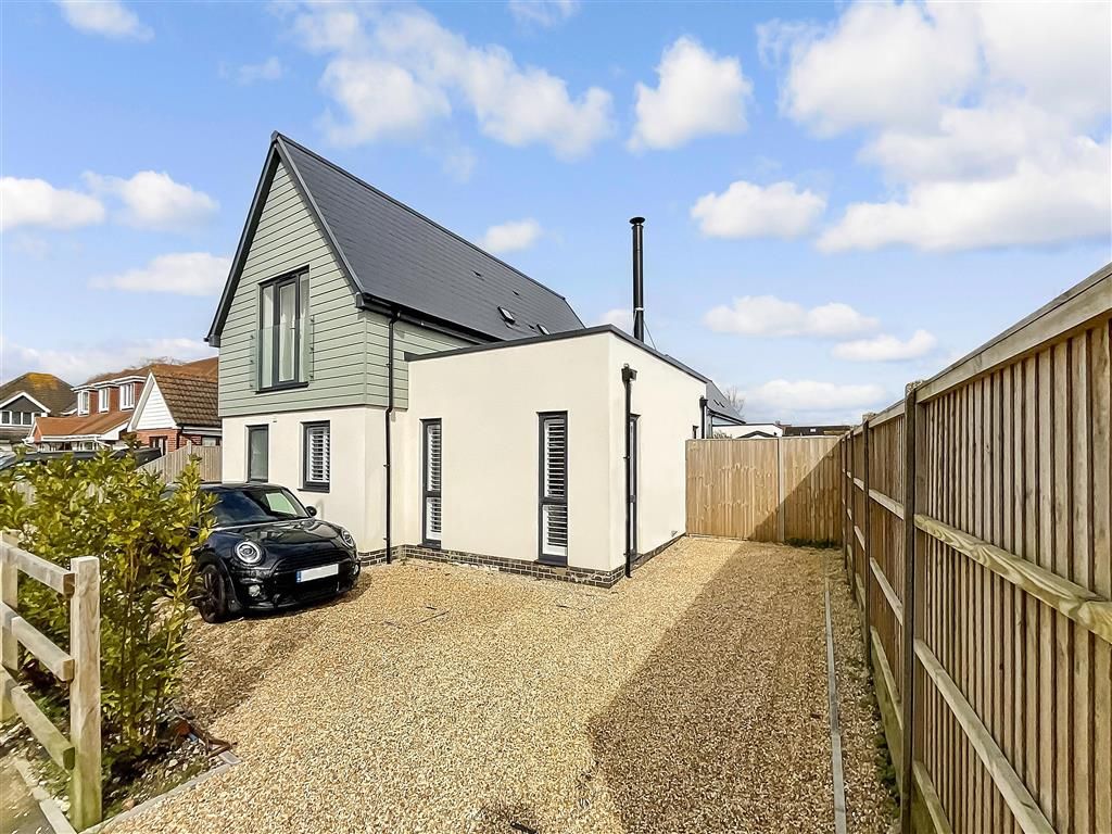3 bed detached house for sale in Selsmore Avenue, Hayling Island