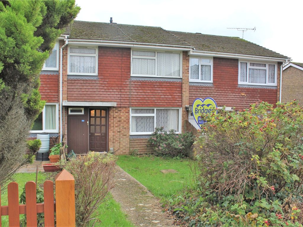 Blackheath Road, Farnham, Surrey GU9  