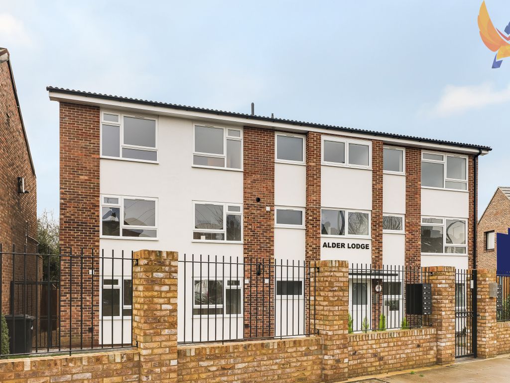 3 bed flat for sale in Alder Lodge, Bury Street West, London N9 Zoopla