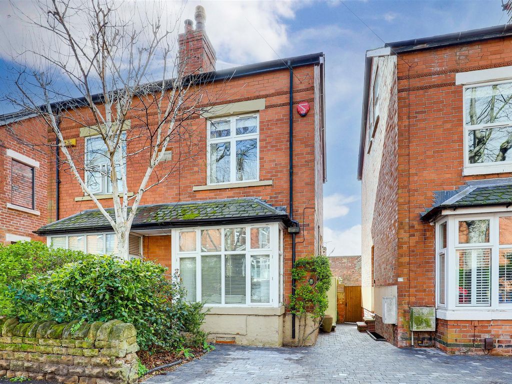 3 bed semidetached house for sale in Leonard Avenue, Sherwood