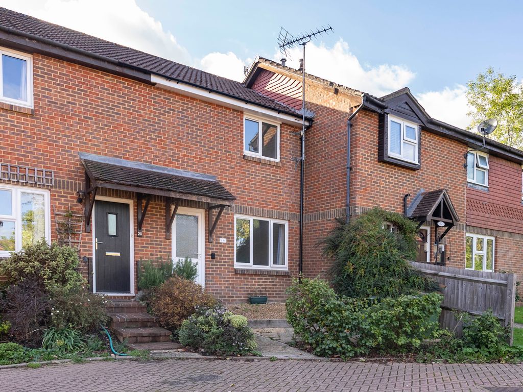 3 bed terraced house for sale in Leith View, North Holmwood, Dorking