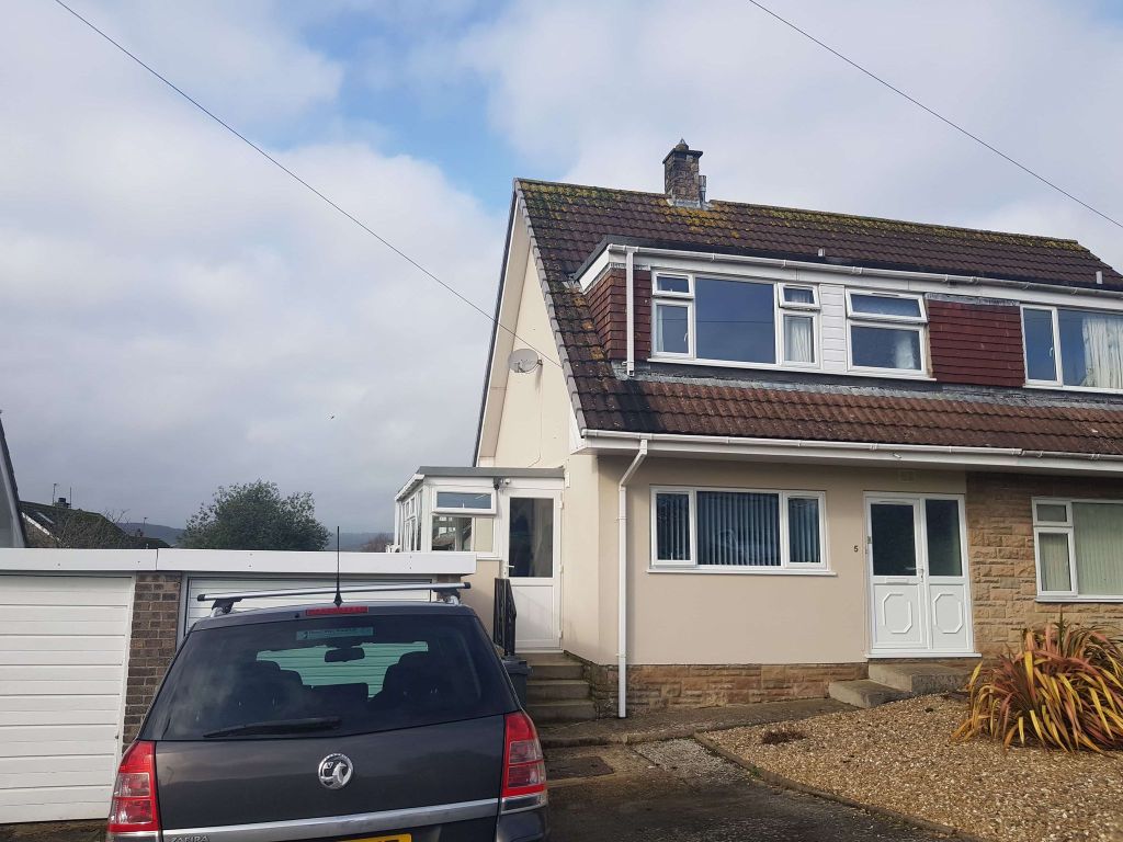 3 bed semidetached house for sale in Fosseway Close, Axminster, Devon