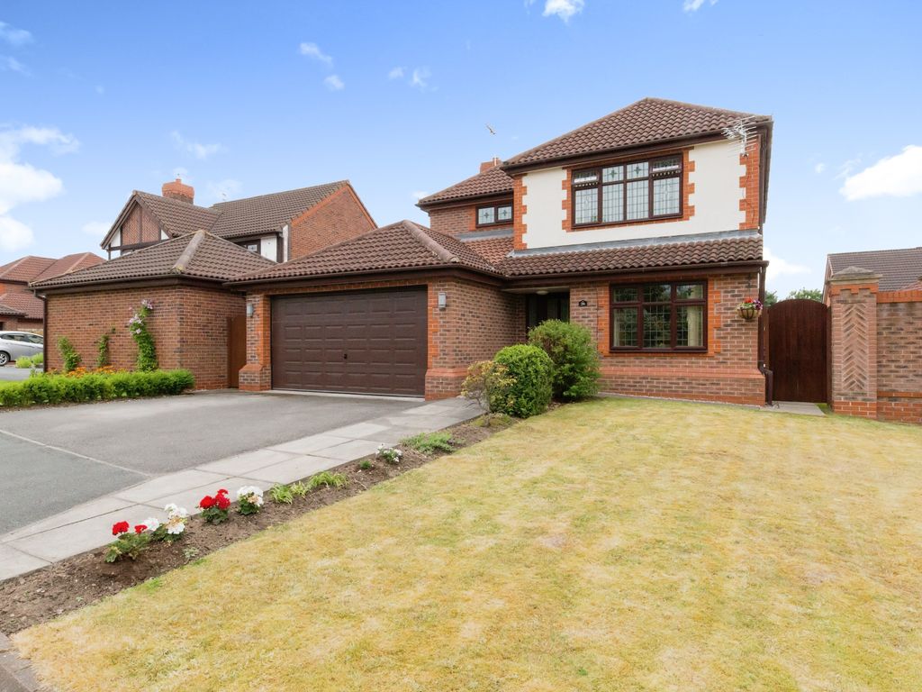 4 bed detached house for sale in Chelford Drive, Northwich, Cheshire