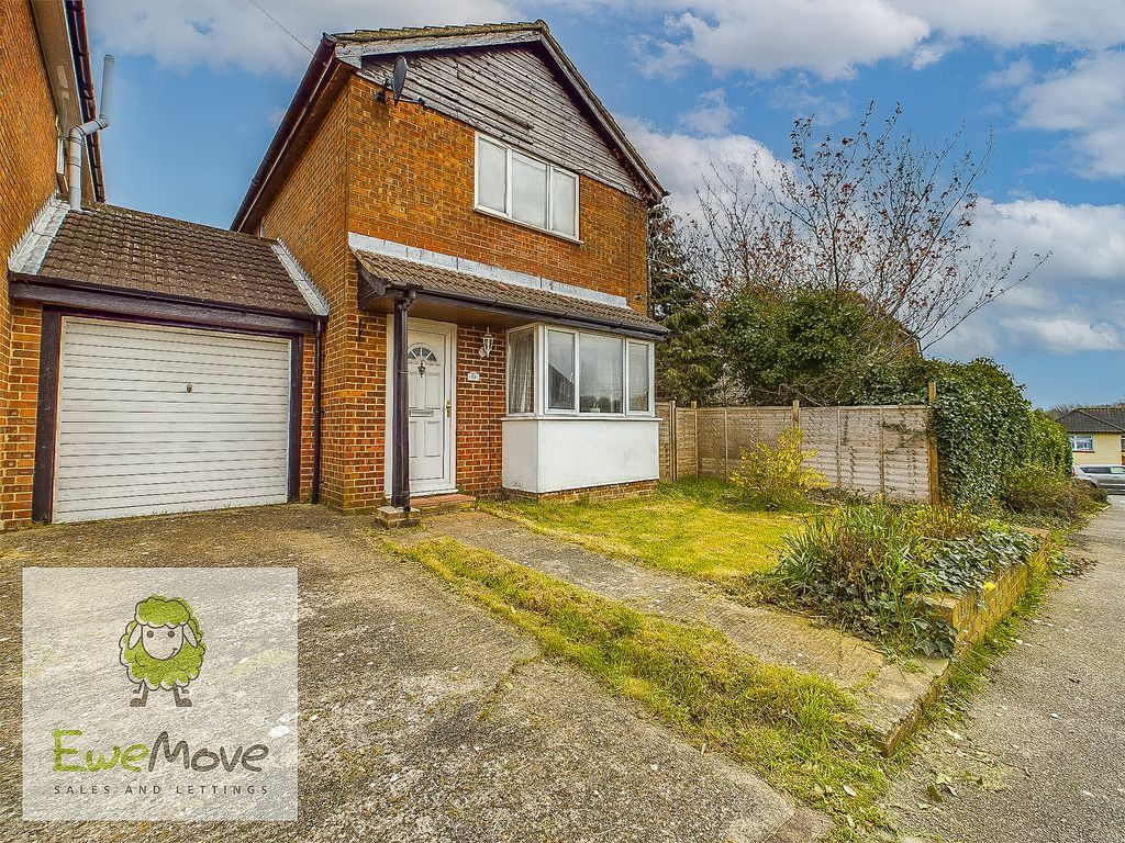 3 bed detached house for sale in Arnhem Drive, Chatham ME5 Zoopla