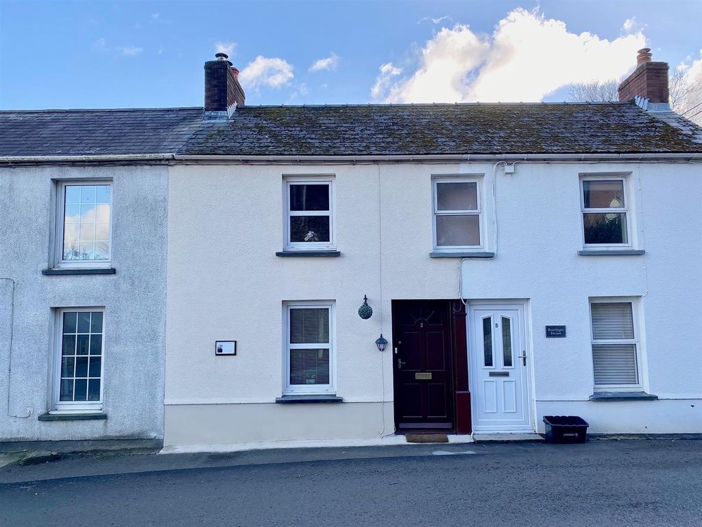 1 bed terraced house for sale in Station Road, Meidrim, Carmarthen SA33