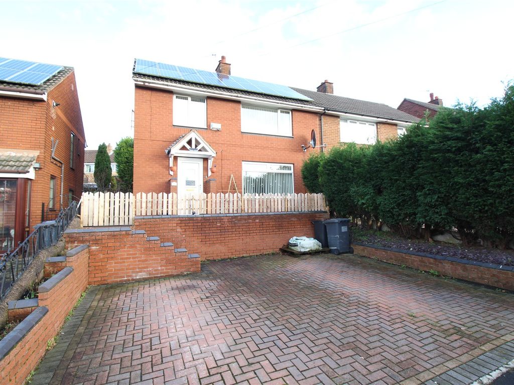 3 bed semidetached house for sale in Whitehall Avenue, Kidsgrove