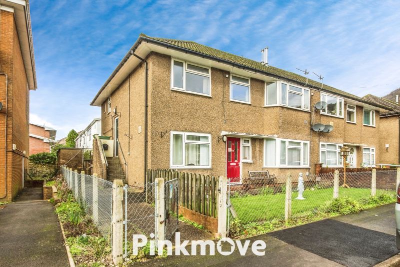 2 bed flat for sale in Waunfawr Gardens, Cross Keys, Newport NP11, £