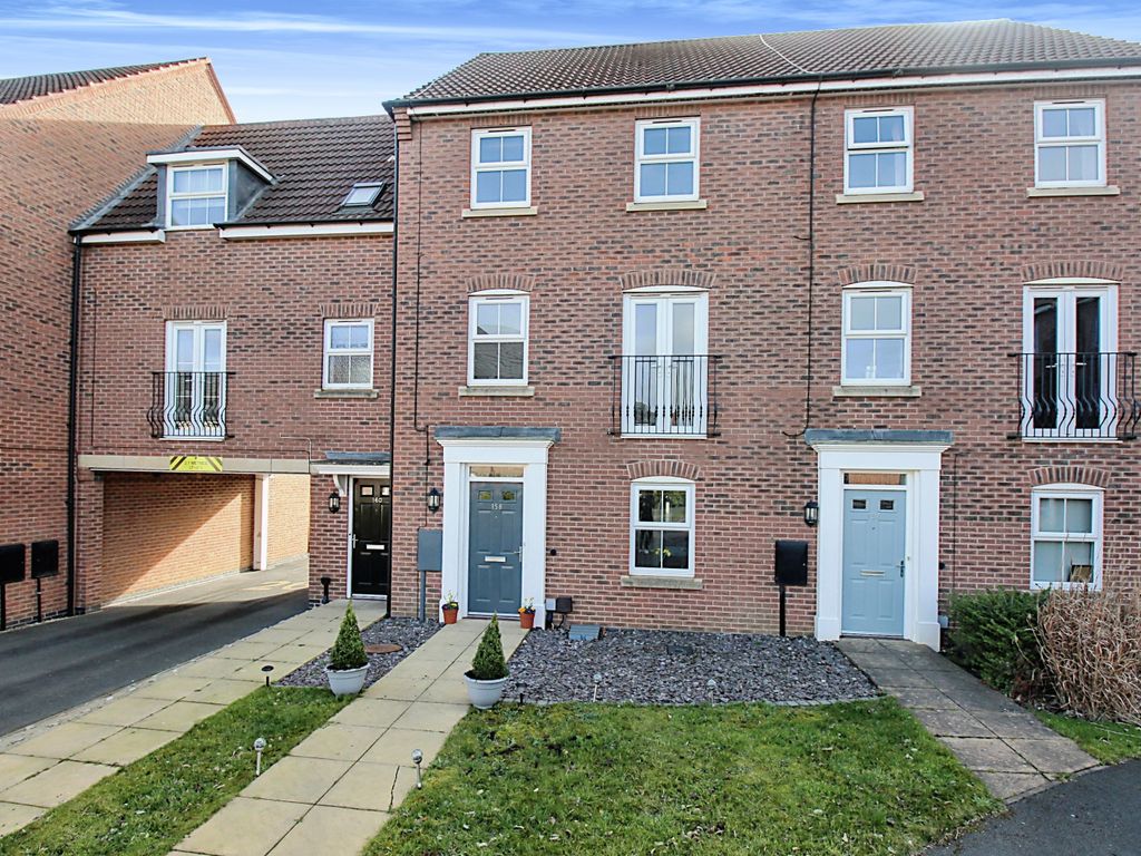 4 bed town house for sale in Goldstraw Lane, Fernwood, Newark NG24 Zoopla