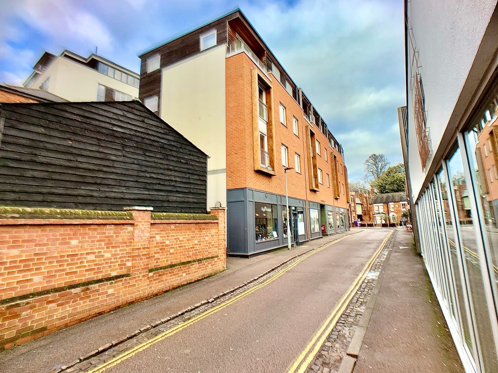 2 bed flat to rent in Castle Quay, Bedford MK40 Zoopla