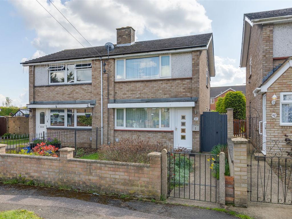 2 bed semidetached house for sale in Hyde Avenue, Stotfold SG5 Zoopla