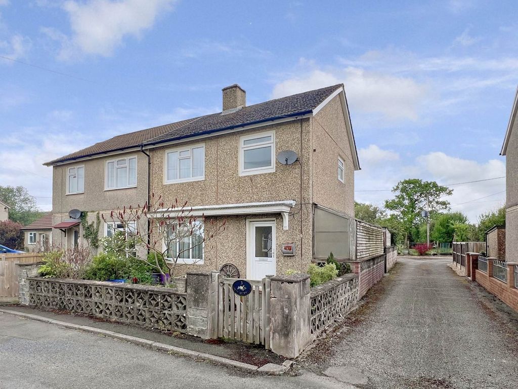 3 bed semidetached house for sale in Llanyre, Llandrindod Wells LD1, £