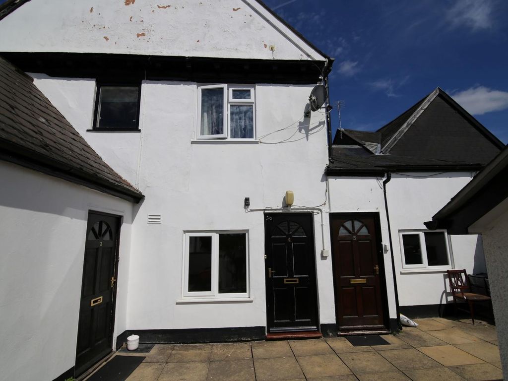 3 bed flat to rent in Fore Street, Cullompton EX15 Zoopla