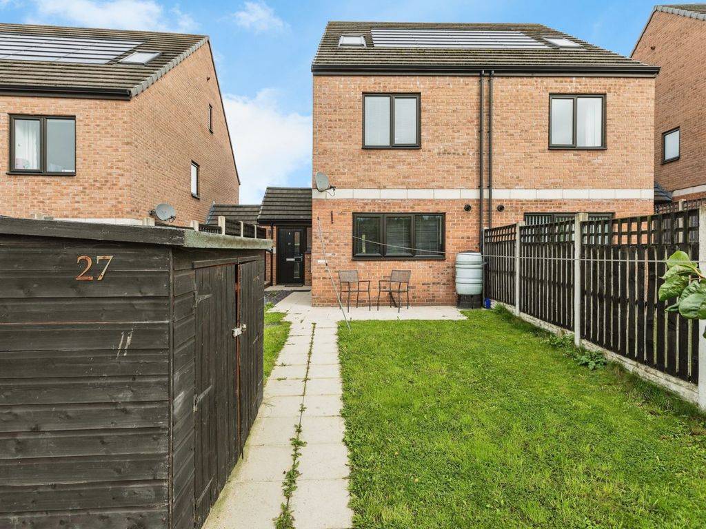 3 bed semidetached house for sale in Heritage View, Glasshoughton WF10