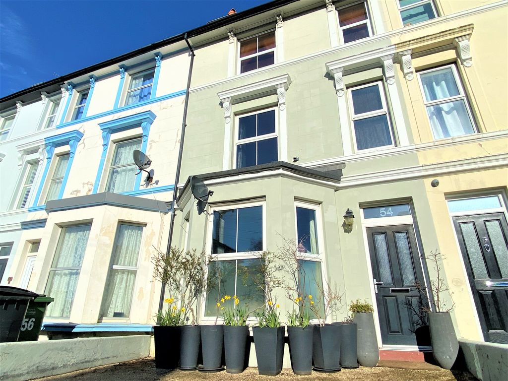 4 bed terraced house for sale in Elphinstone Road, Hastings, East
