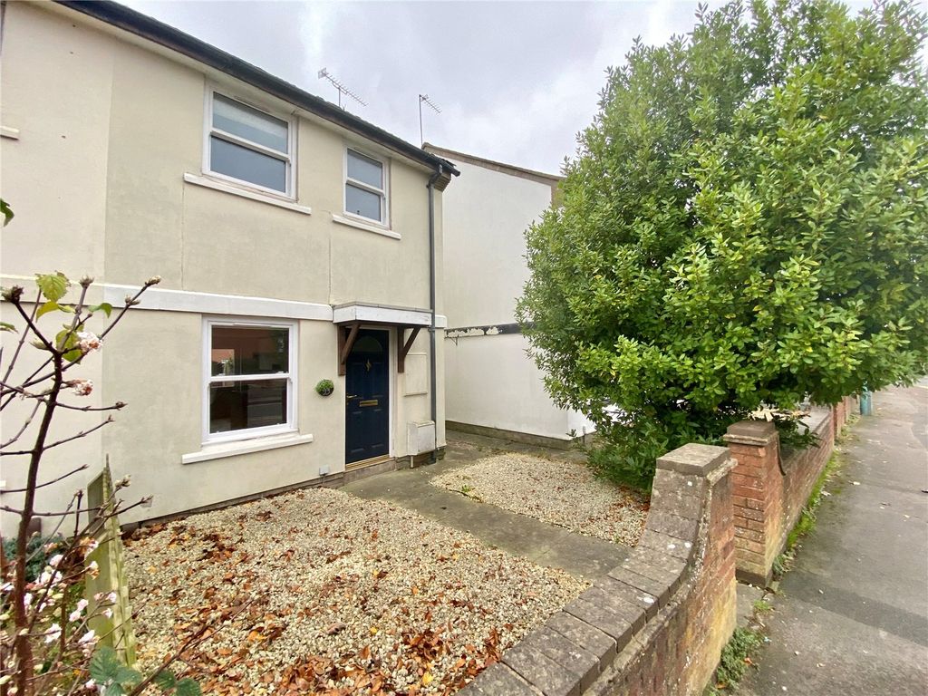 2 bed semidetached house for sale in Fairview Road, Cheltenham