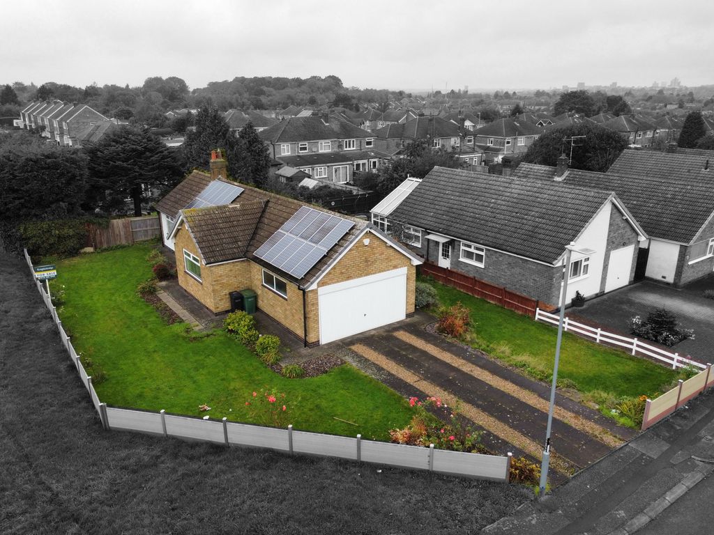 2 bed detached bungalow for sale in Aylestone Lane, Wigston, Leicester