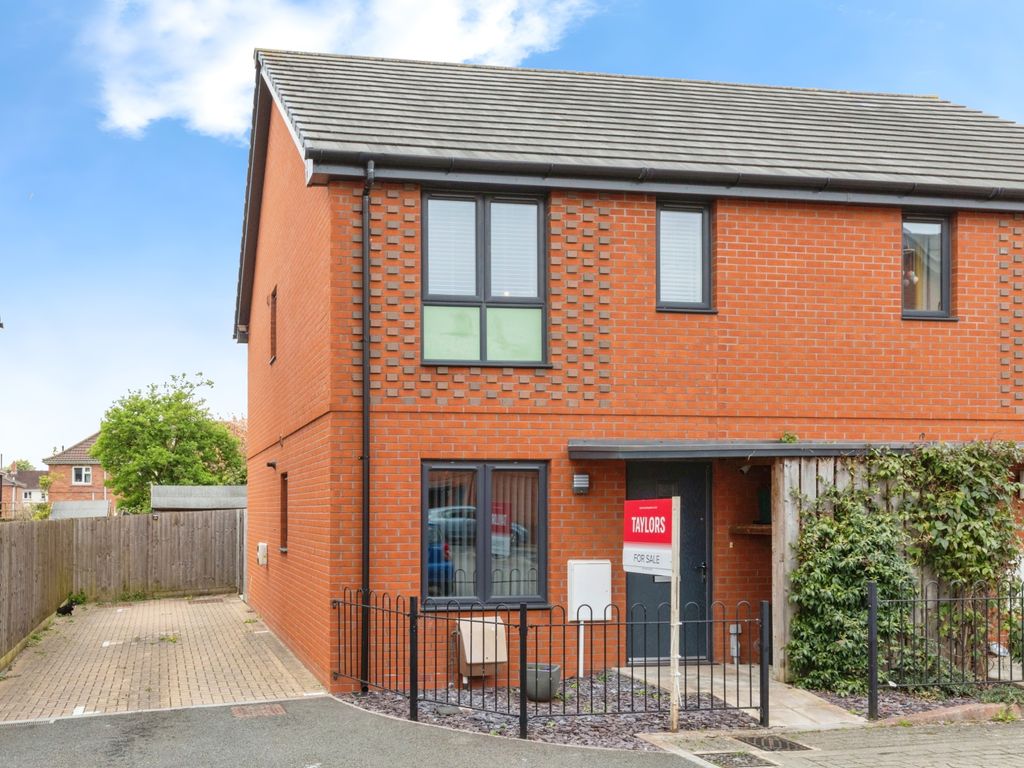 2 bed semidetached house for sale in Paignton Square, Bristol BS4, £