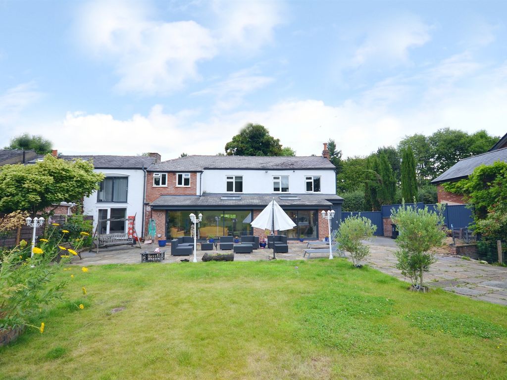 4 bed end terrace house for sale in Pott Brook Cottages, Alderley Road