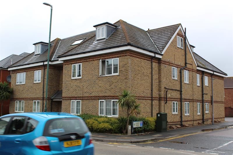 1 bed flat for sale in Columbia Road, Ensbury Park, Bournemouth BH10