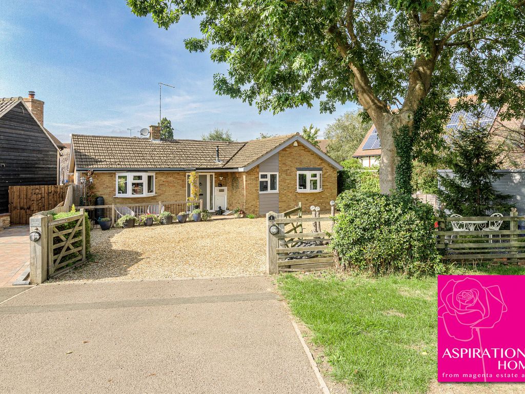3 bed detached bungalow for sale in Kimbolton Road, Chelveston