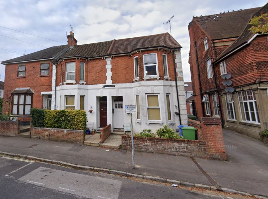 4 bed terraced house to rent in The Grove, Aldershot, Hampshire GU11