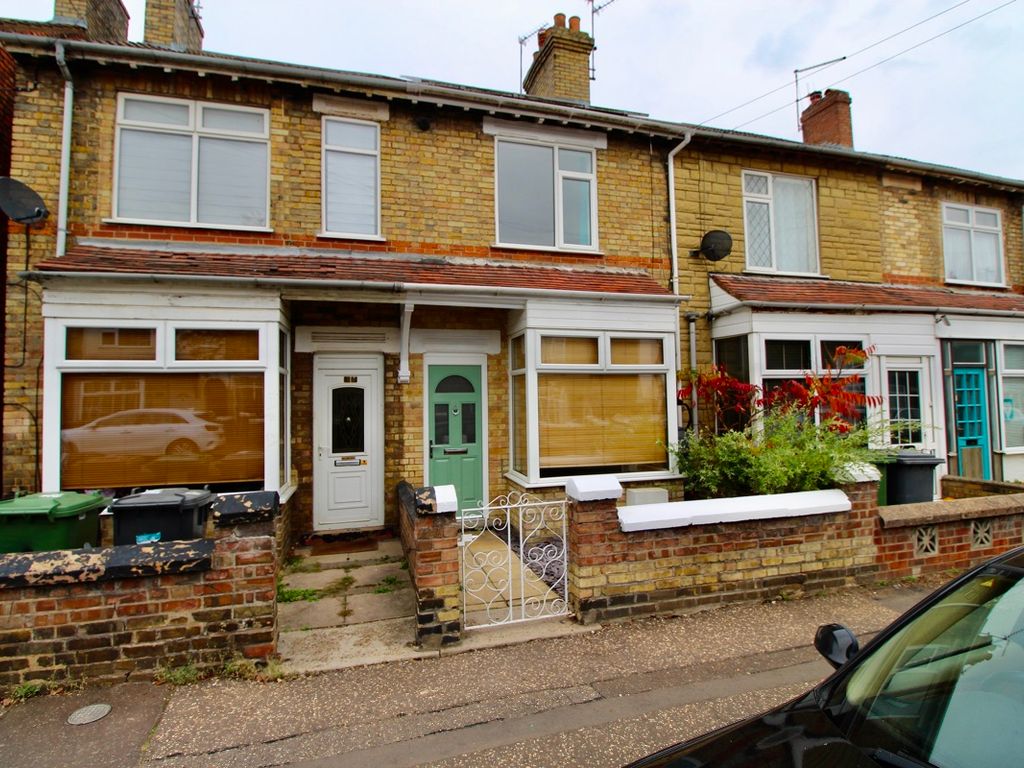 3 bed terraced house to rent in Belsize Avenue, Woodston, Peterborough