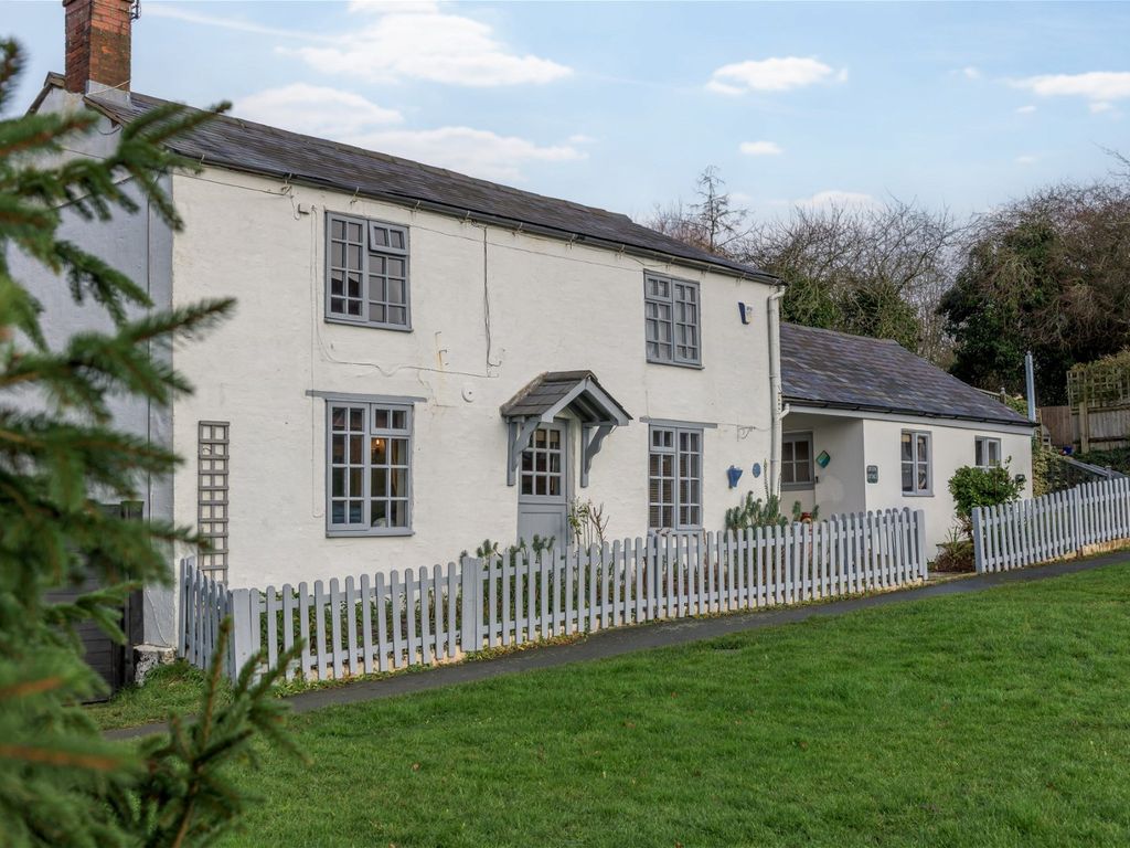 4 bed cottage for sale in The Green, Thornborough, Buckingham MK18, £