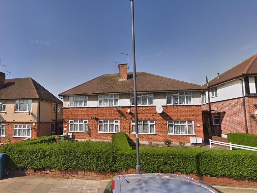 2 bed flat to rent in Honeypot Lane, Stanmore HA7 Zoopla