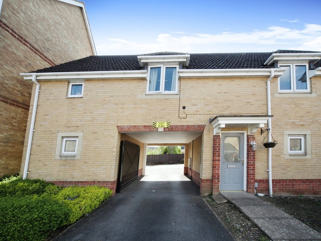 2 bed property for sale in Goodman Drive, Leighton Buzzard LU7, £