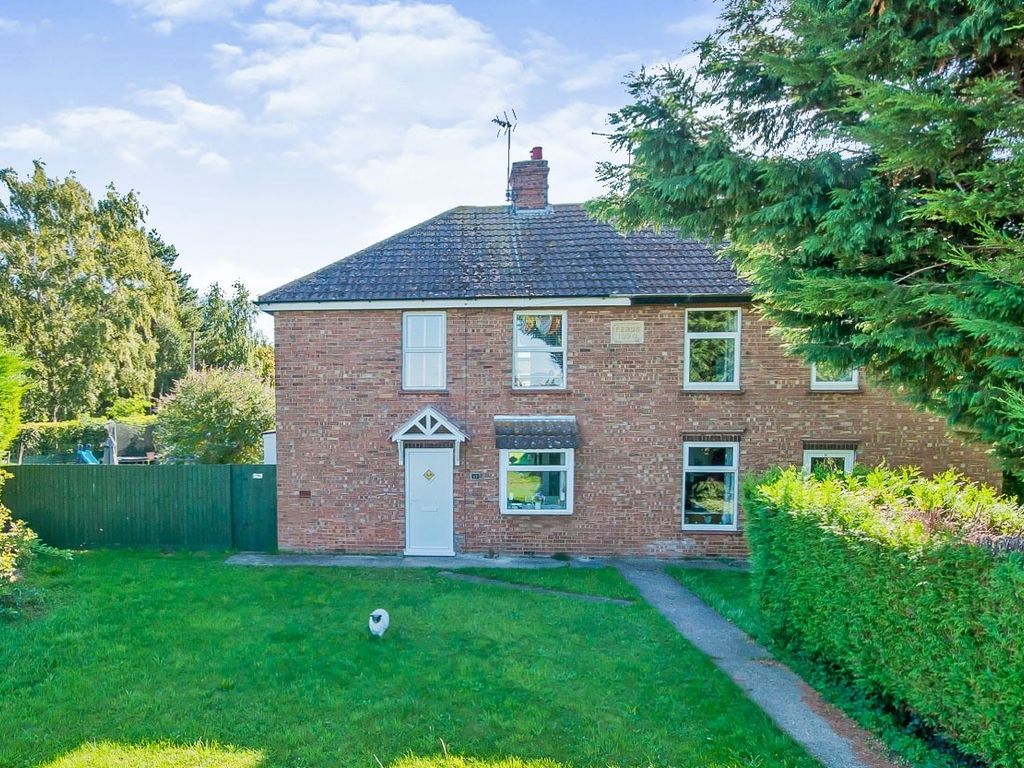 3 bed semidetached house for sale in Lutton Bank, Lutton, Spalding