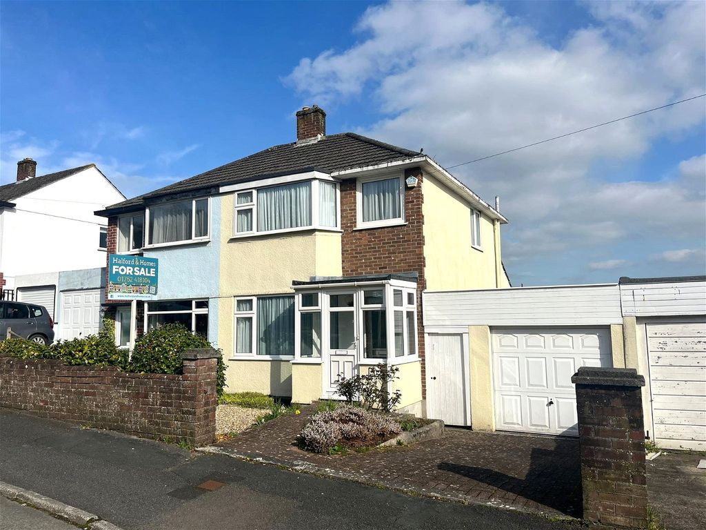 3 bed semidetached house for sale in Merafirld Drive, Plympton