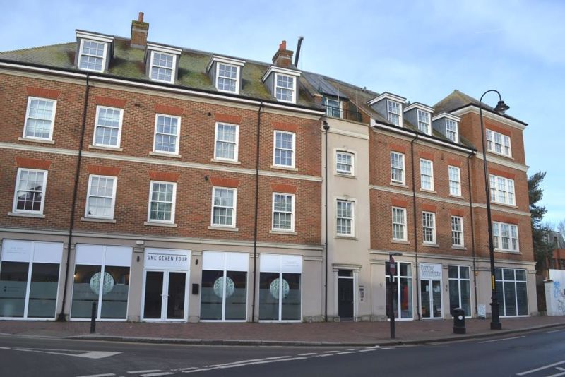 2 bed flat for sale in High Street, Tonbridge TN9 Zoopla