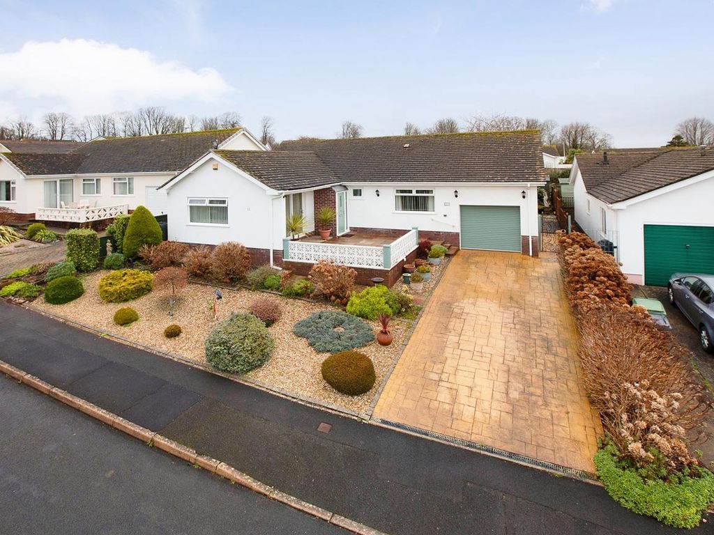 3 bed detached bungalow for sale in Underwood Close, Dawlish EX7, £