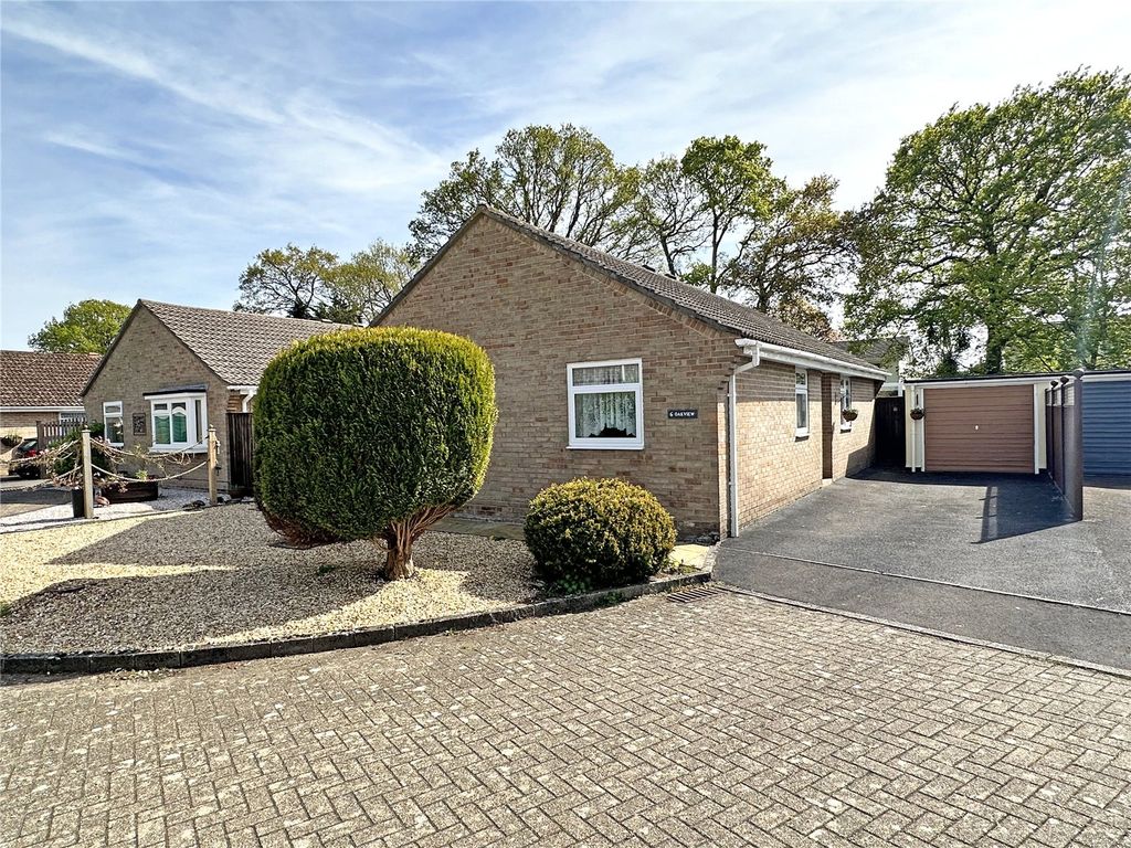 3 bed bungalow for sale in Appleslade Way, New Milton, Hampshire BH25 Zoopla